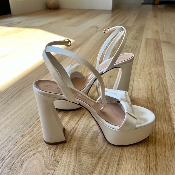 GIANVITO ROSSI
70 bow-embellished satin platform sandals- size 38 - Picture 6 of 12